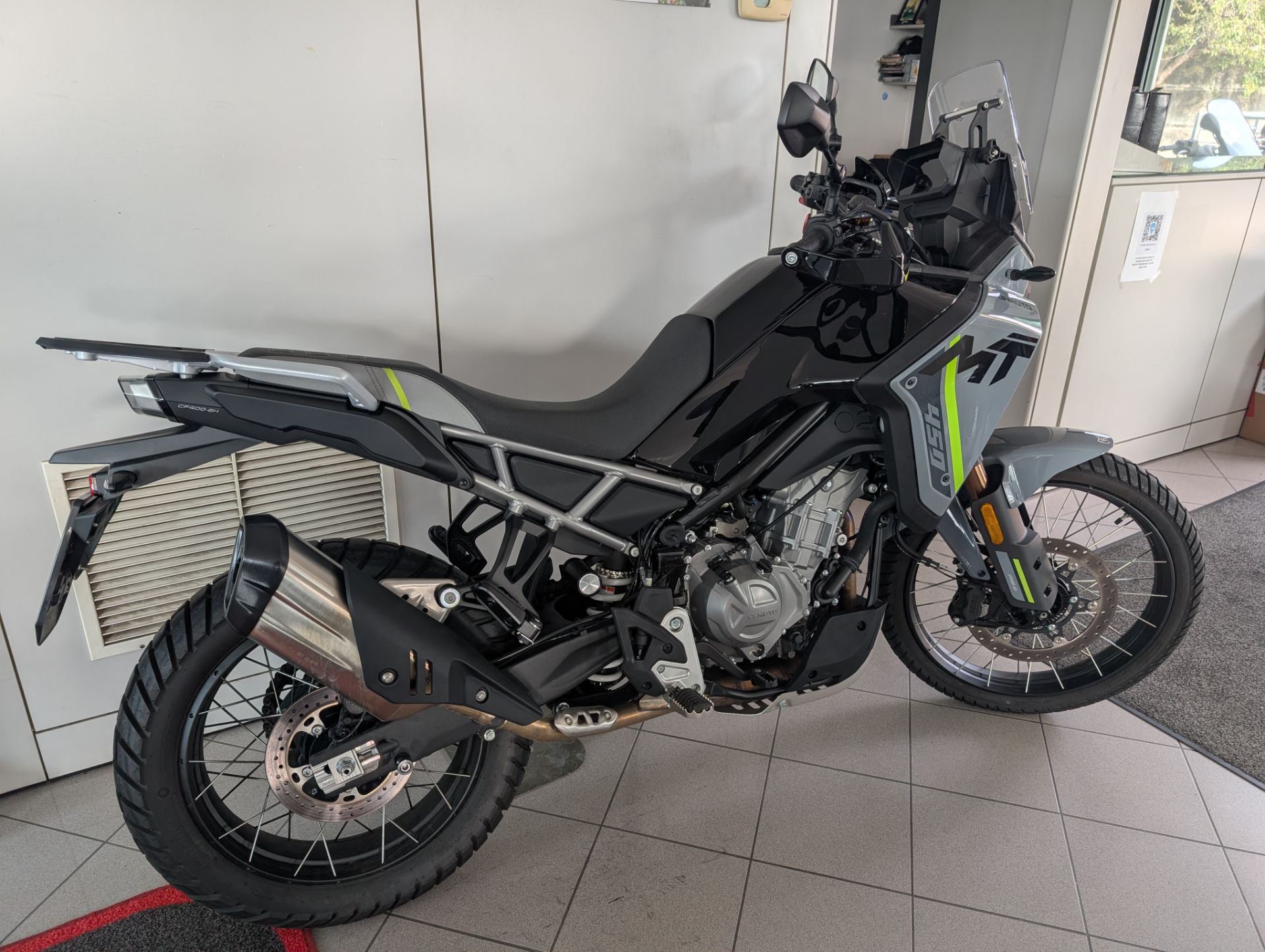 CFMOTO 450MT