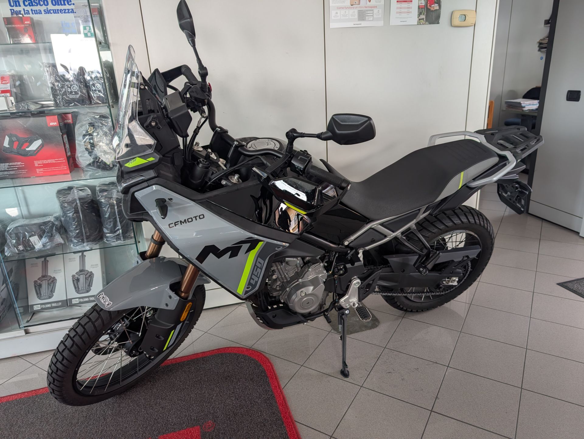 CFMOTO 450MT