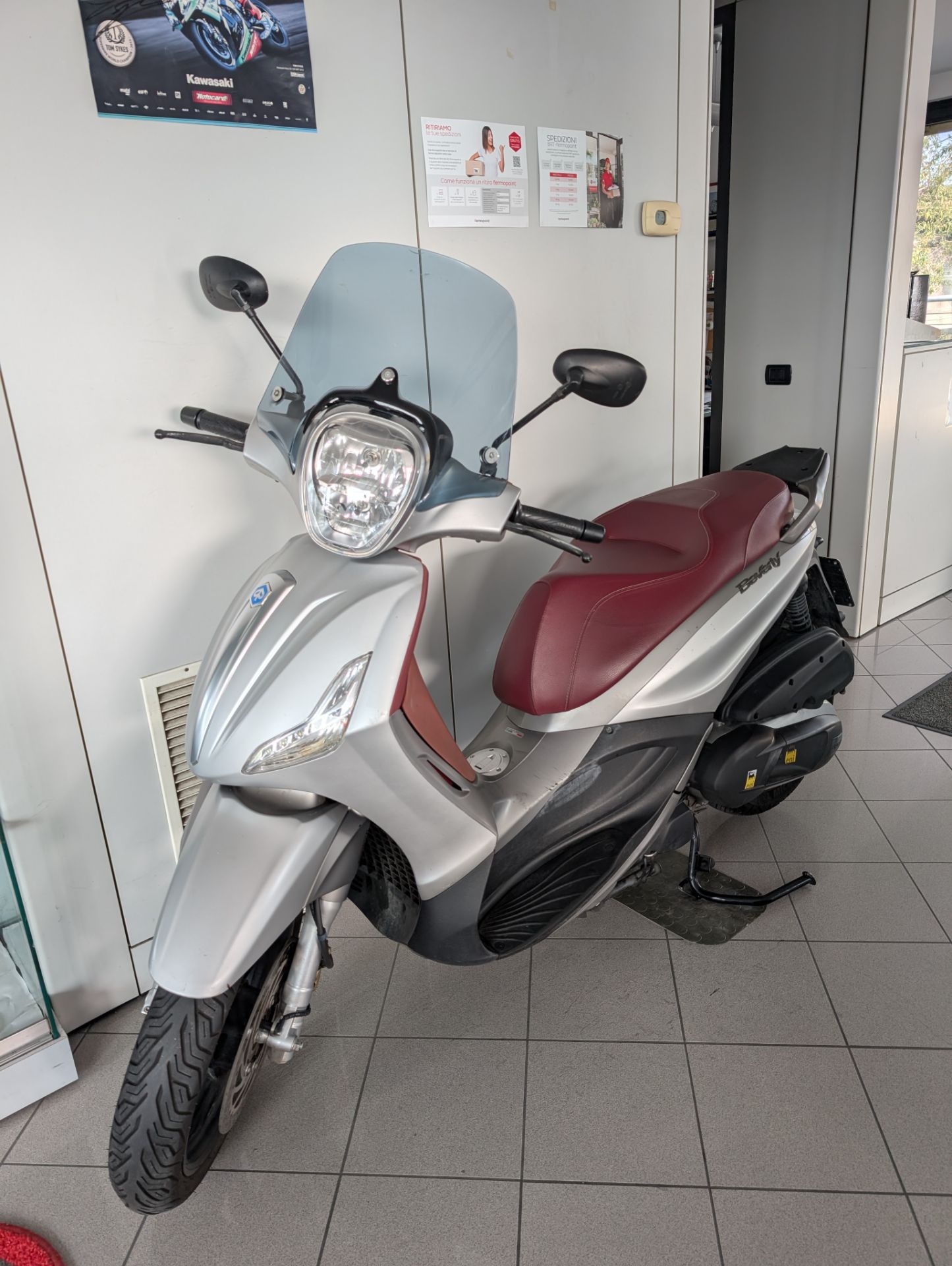 Piaggio Beverly 350 SportTouring ie ABS